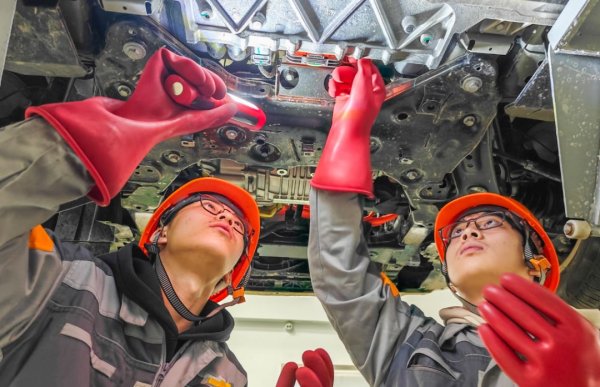 牛博 四秩春秋、匠心如初，曹杨职校迎来建校40周年